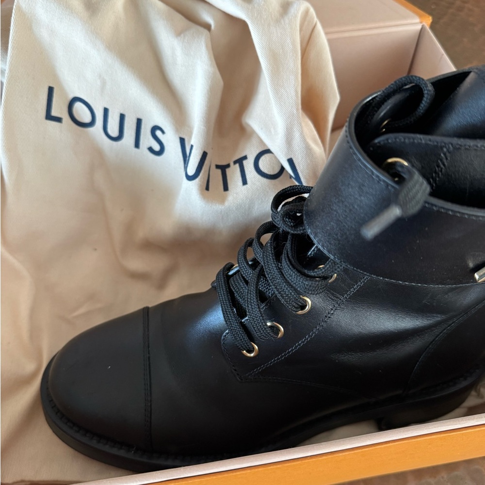 Louis Vuitton Black Lace-Up Leather Combat Boots - Picture 5 of 7